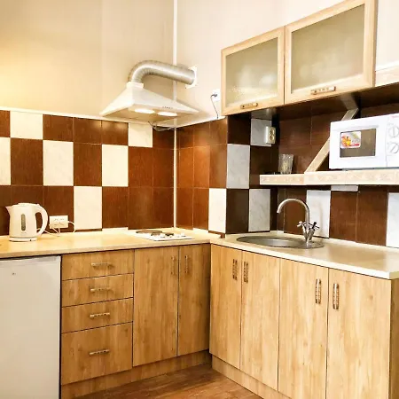 Apartment Apartments Near Rynok Square On Staroyevreyska And Fedorova Streets