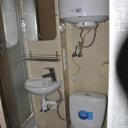 Apartment Near Rynok Square On Staroevreyska Street 아파트 리비프