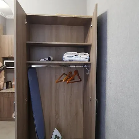 Apartment Near Rynok Square On Staroevreyska Street 리비프